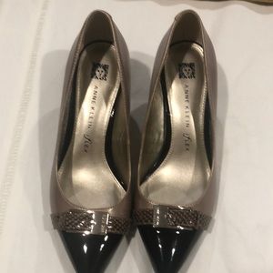 Anne Klein 2 inch heel in black/brownish gold two tone absolutely beautiful.